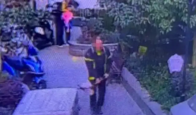 He was killed five months ago. Police station: jumped on a dog-beater's 5-6-year-old daughter