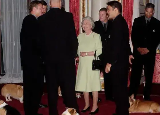 Queen of England and her Corkiss: Dogs accompany her through her journey