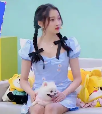 Seeing Guan Xiaojun name to the dog, netizens laugh: more than I do